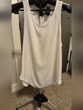 S'Medge White Top